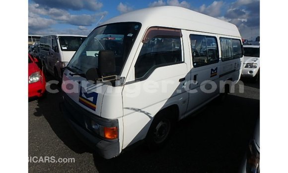 Buy Import Nissan Caravan White Car in Import - Dubai in Agadez Buy Import Nissan Caravan White Car in Import - Dubai in Agadez
