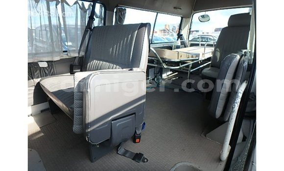 Buy Import Nissan Caravan White Car in Import - Dubai in Agadez Buy Import Nissan Caravan White Car in Import - Dubai in Agadez