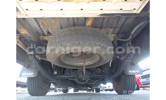 Buy Import Nissan Caravan White Car in Import - Dubai in Agadez Buy Import Nissan Caravan White Car in Import - Dubai in Agadez