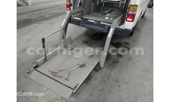 Buy Import Nissan Caravan White Car in Import - Dubai in Agadez Buy Import Nissan Caravan White Car in Import - Dubai in Agadez