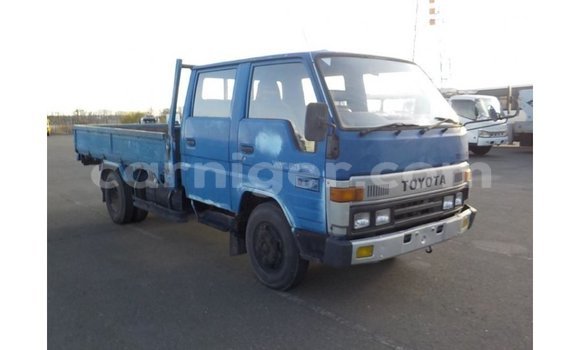 Buy Import Toyota Dyna Blue Truck in Import - Dubai in Agadez Buy Import Toyota Dyna Blue Truck in Import - Dubai in Agadez