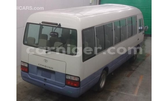 اشتري Imported Toyota Coaster White سيارة في Import - Dubai في أغاديز اشتري Imported Toyota Coaster White سيارة في Import - Dubai في أغاديز