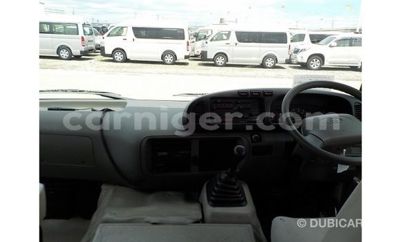 اشتري Imported Toyota Coaster White سيارة في Import - Dubai في أغاديز اشتري Imported Toyota Coaster White سيارة في Import - Dubai في أغاديز