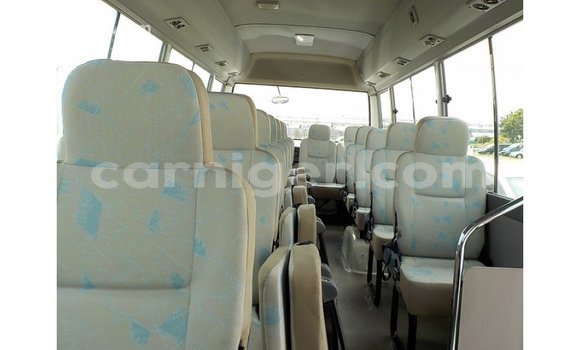 اشتري Imported Toyota Coaster White سيارة في Import - Dubai في أغاديز اشتري Imported Toyota Coaster White سيارة في Import - Dubai في أغاديز