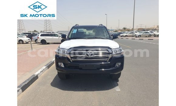 Buy Import Toyota Land Cruiser Black Truck in Import - Dubai in Agadez Buy Import Toyota Land Cruiser Black Truck in Import - Dubai in Agadez