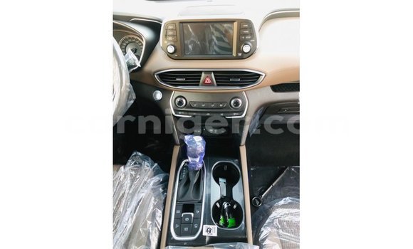 Sayi Imported Hyundai Santa Fe Blue Mota in Import - Dubai a Agadez Sayi Imported Hyundai Santa Fe Blue Mota in Import - Dubai a Agadez
