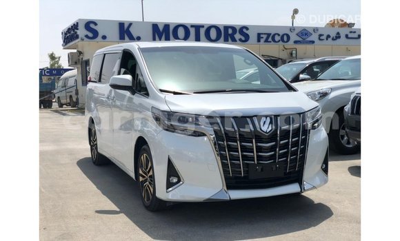 اشتري Imported Toyota Alphard White سيارة في Import - Dubai في أغاديز اشتري Imported Toyota Alphard White سيارة في Import - Dubai في أغاديز