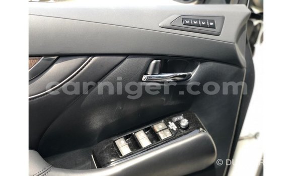 اشتري Imported Toyota Alphard White سيارة في Import - Dubai في أغاديز اشتري Imported Toyota Alphard White سيارة في Import - Dubai في أغاديز