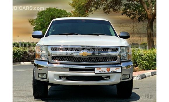 Sayi Imported Chevrolet Silverado White Mota in Import - Dubai a Agadez Sayi Imported Chevrolet Silverado White Mota in Import - Dubai a Agadez