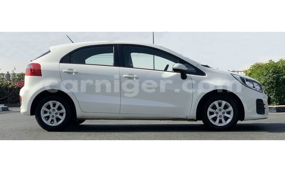 اشتري Imported Kia Rio White سيارة في Import - Dubai في أغاديز اشتري Imported Kia Rio White سيارة في Import - Dubai في أغاديز