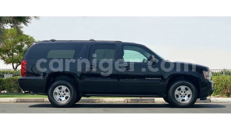 Big with watermark chevrolet suburban agadez import dubai 7053