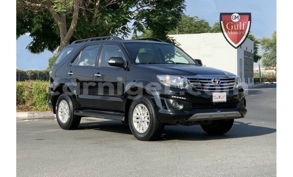 Acheter Import Voiture Toyota Fortuner Noir à Import - Dubai, Agadez Acheter Import Voiture Toyota Fortuner Noir à Import - Dubai, Agadez