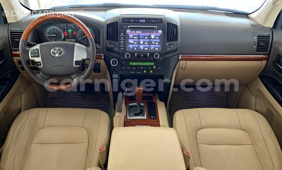 Sayi Imported Toyota Land Cruiser Black Babbar mota in Import - Dubai a Agadez Sayi Imported Toyota Land Cruiser Black Babbar mota in Import - Dubai a Agadez