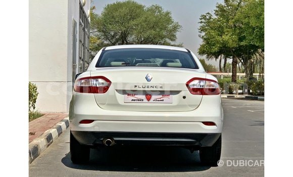 Sayi Imported Renault Fluence White Mota in Import - Dubai a Agadez Sayi Imported Renault Fluence White Mota in Import - Dubai a Agadez