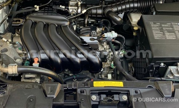 Sayi Imported Renault Fluence White Mota in Import - Dubai a Agadez Sayi Imported Renault Fluence White Mota in Import - Dubai a Agadez