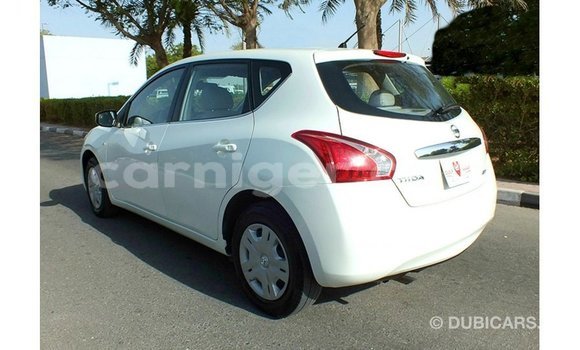 Sayi Imported Nissan Tiida White Mota in Import - Dubai a Agadez Sayi Imported Nissan Tiida White Mota in Import - Dubai a Agadez
