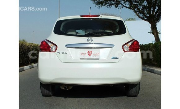 Sayi Imported Nissan Tiida White Mota in Import - Dubai a Agadez Sayi Imported Nissan Tiida White Mota in Import - Dubai a Agadez