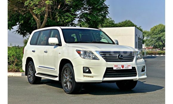 Acheter Import Voiture Lexus LX Blanc à Import - Dubai, Agadez Acheter Import Voiture Lexus LX Blanc à Import - Dubai, Agadez