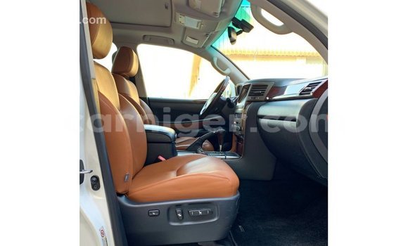 Sayi Imported Lexus LX White Mota in Import - Dubai a Agadez Sayi Imported Lexus LX White Mota in Import - Dubai a Agadez