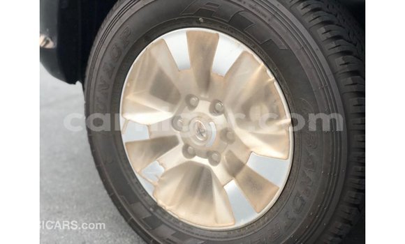 Sayi Imported Toyota Hilux Black Mota in Import - Dubai a Agadez Sayi Imported Toyota Hilux Black Mota in Import - Dubai a Agadez