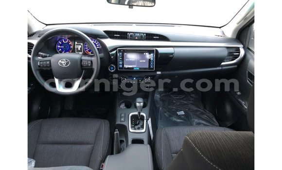 Sayi Imported Toyota Hilux Black Mota in Import - Dubai a Agadez Sayi Imported Toyota Hilux Black Mota in Import - Dubai a Agadez