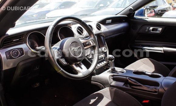 Acheter Import Voiture Ford Mustang Bleu à Import - Dubai, Agadez Acheter Import Voiture Ford Mustang Bleu à Import - Dubai, Agadez