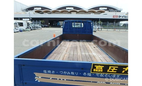 Buy Import Toyota Ade Blue Truck in Import - Dubai in Agadez Buy Import Toyota Ade Blue Truck in Import - Dubai in Agadez