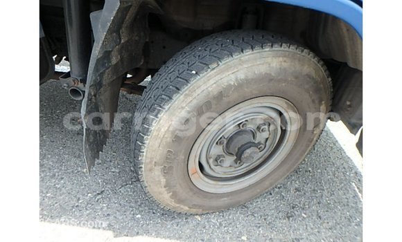 Buy Import Toyota Ade Blue Truck in Import - Dubai in Agadez Buy Import Toyota Ade Blue Truck in Import - Dubai in Agadez