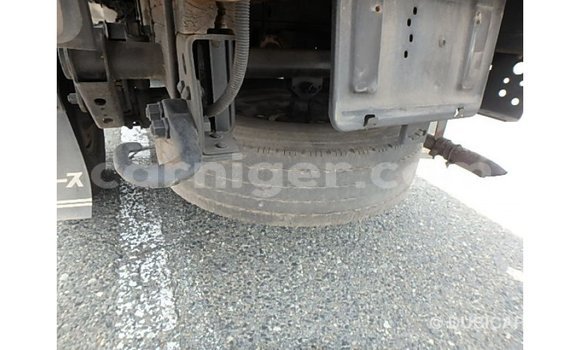 Buy Import Toyota Ade Blue Truck in Import - Dubai in Agadez Buy Import Toyota Ade Blue Truck in Import - Dubai in Agadez