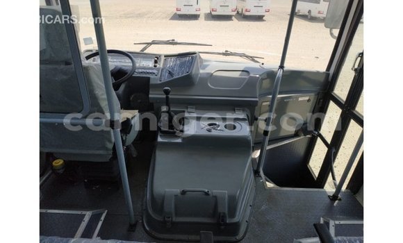 Sayi Imported Tata Xenon White Mota in Import - Dubai a Agadez Sayi Imported Tata Xenon White Mota in Import - Dubai a Agadez