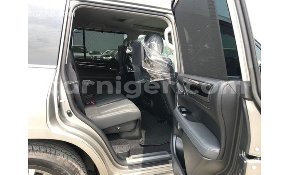 Acheter Import Voiture Lexus LX Autre à Import - Dubai, Agadez Acheter Import Voiture Lexus LX Autre à Import - Dubai, Agadez