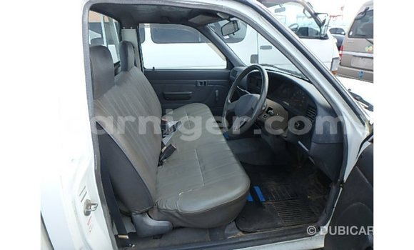Buy Import Toyota Hilux White Car in Import - Dubai in Agadez Buy Import Toyota Hilux White Car in Import - Dubai in Agadez