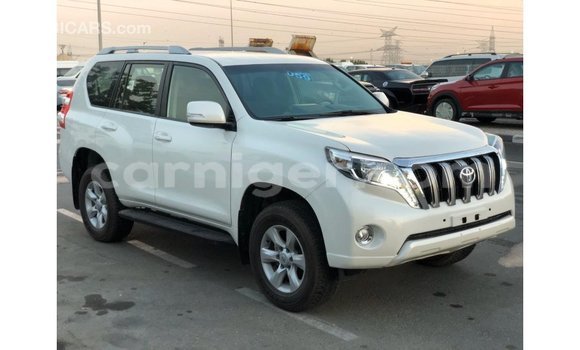 Sayi Imported Toyota Prado White Mota in Import - Dubai a Agadez Sayi Imported Toyota Prado White Mota in Import - Dubai a Agadez