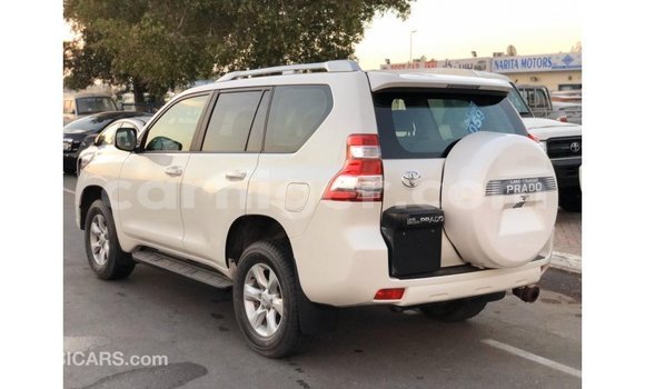 Sayi Imported Toyota Prado White Mota in Import - Dubai a Agadez Sayi Imported Toyota Prado White Mota in Import - Dubai a Agadez