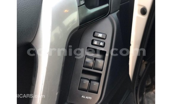Sayi Imported Toyota Prado White Mota in Import - Dubai a Agadez Sayi Imported Toyota Prado White Mota in Import - Dubai a Agadez