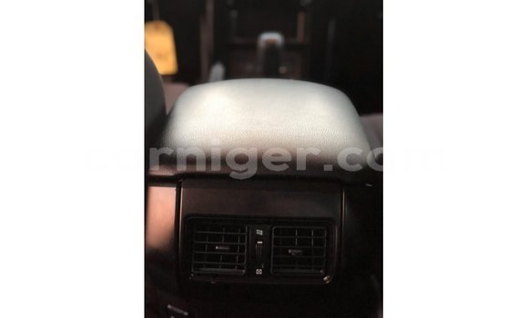 Sayi Imported Toyota Prado White Mota in Import - Dubai a Agadez Sayi Imported Toyota Prado White Mota in Import - Dubai a Agadez