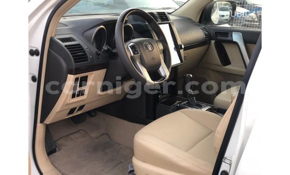 Sayi Imported Toyota Prado White Mota in Import - Dubai a Agadez Sayi Imported Toyota Prado White Mota in Import - Dubai a Agadez
