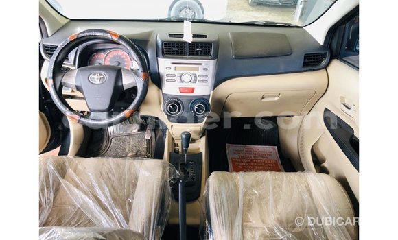 Sayi Imported Toyota Avanza Black Mota in Import - Dubai a Agadez Sayi Imported Toyota Avanza Black Mota in Import - Dubai a Agadez