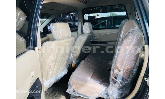 Sayi Imported Toyota Avanza Black Mota in Import - Dubai a Agadez Sayi Imported Toyota Avanza Black Mota in Import - Dubai a Agadez