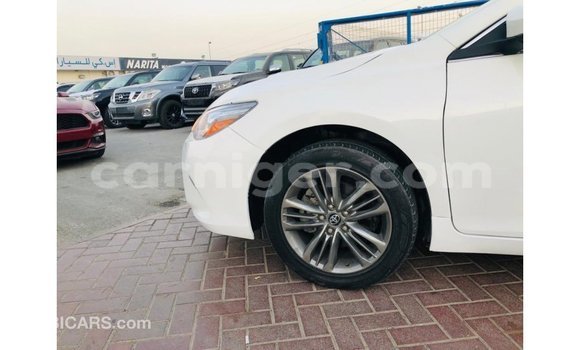 Sayi Imported Toyota Camry White Mota in Import - Dubai a Agadez Sayi Imported Toyota Camry White Mota in Import - Dubai a Agadez