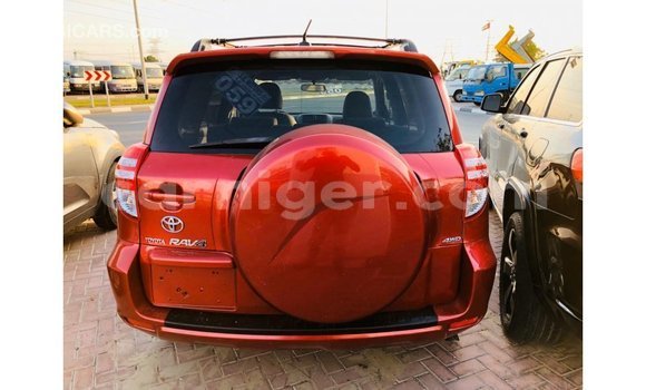 Buy Import Toyota Ade Red Truck in Import - Dubai in Agadez Buy Import Toyota Ade Red Truck in Import - Dubai in Agadez