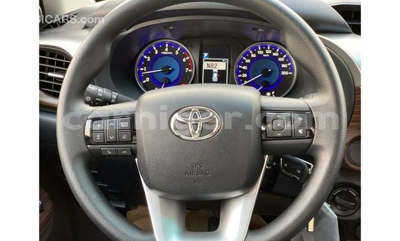 Buy Import Toyota Hilux White Car in Import - Dubai in Agadez Buy Import Toyota Hilux White Car in Import - Dubai in Agadez