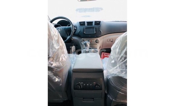 Buy Import Toyota Highlander Other Car in Import - Dubai in Agadez Buy Import Toyota Highlander Other Car in Import - Dubai in Agadez