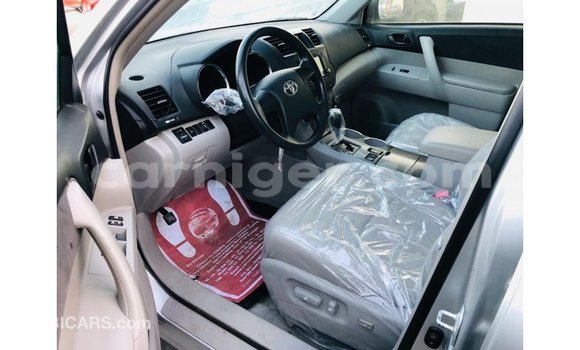 Buy Import Toyota Highlander Other Car in Import - Dubai in Agadez Buy Import Toyota Highlander Other Car in Import - Dubai in Agadez