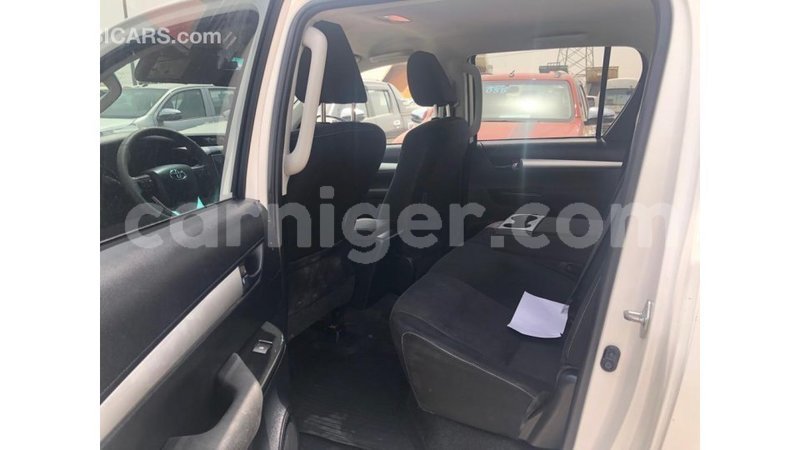 Big with watermark toyota hilux agadez import dubai 7142