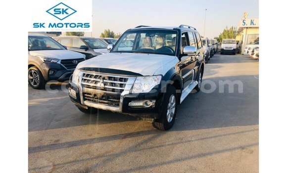 Sayi Imported Mitsubishi Pajero Black Mota in Import - Dubai a Agadez Sayi Imported Mitsubishi Pajero Black Mota in Import - Dubai a Agadez