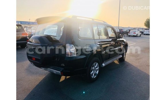 Sayi Imported Mitsubishi Pajero Black Mota in Import - Dubai a Agadez Sayi Imported Mitsubishi Pajero Black Mota in Import - Dubai a Agadez