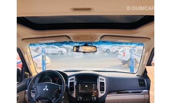 Sayi Imported Mitsubishi Pajero Black Mota in Import - Dubai a Agadez Sayi Imported Mitsubishi Pajero Black Mota in Import - Dubai a Agadez