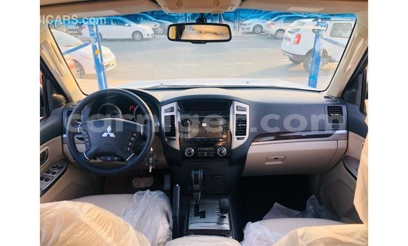 Sayi Imported Mitsubishi Pajero Black Mota in Import - Dubai a Agadez Sayi Imported Mitsubishi Pajero Black Mota in Import - Dubai a Agadez