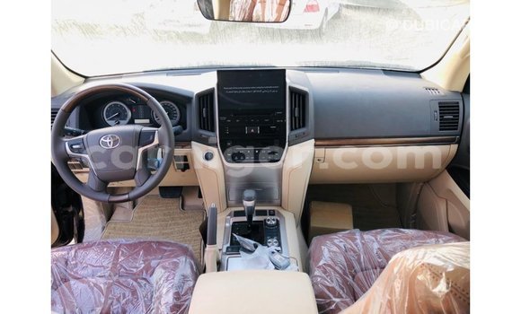 Buy Import Toyota Land Cruiser Black Truck in Import - Dubai in Agadez Buy Import Toyota Land Cruiser Black Truck in Import - Dubai in Agadez